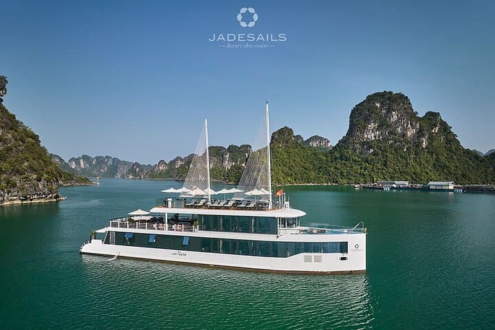 DELUXE Halong Bay Day Tour From Hanoi, Daily Operated 2025 - 2026
