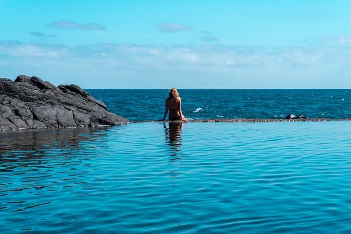 Porto Moniz, Seixal, Fanal Forest, Cabo Girão Skywalk, Jeep Tour