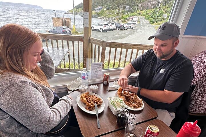 סיור של 4 שעות באי סיינט ג'ון עם כוכב "קום פרום אווי" (כולל ארוחת צהריים)