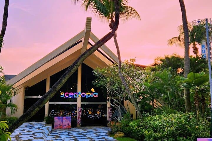 הכנת בושם אורכיד בסנטופיה (100 מ"ל) בסנטוסה, סינגפור