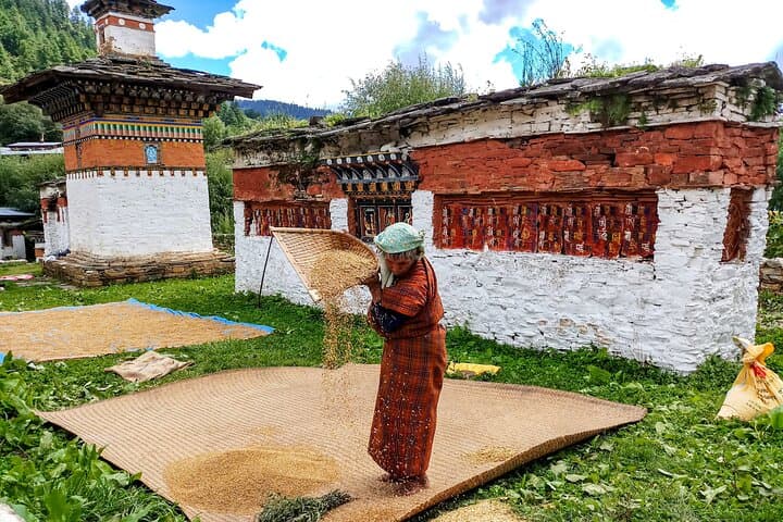 סיור פרטי של 10 ימים בבוטן המרכזי