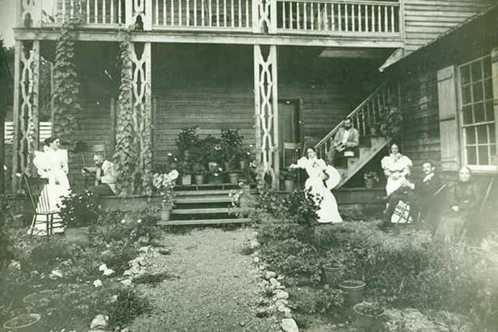 סיור רדיפות והיסטוריה בהלן למשך שעתיים