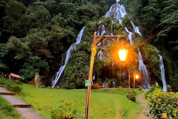 סיור סלנטו, קוקורה ומעיינות חמים מפריירה או מארמניה