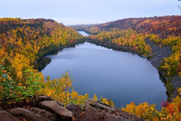 סיור אודיו עצמאי חוף האגם העליון
