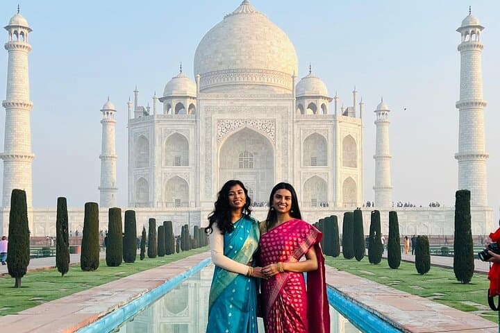 From Delhi: Private One Day Taj Mahal and Agra Tour by Car