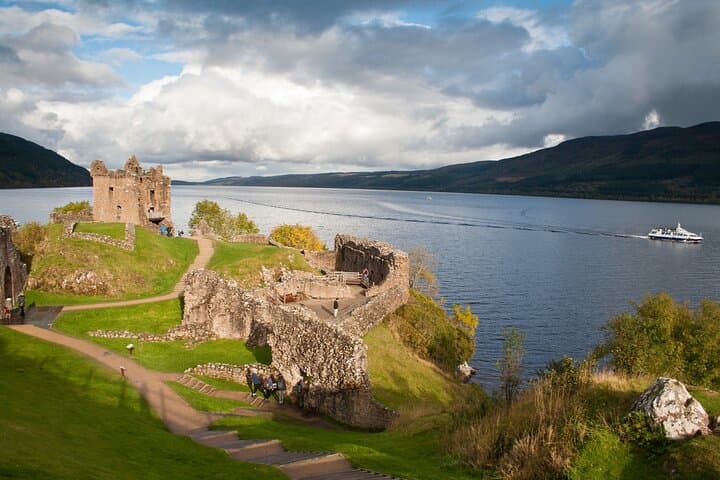 Urquhart Castle, Culloden, Clava Cairns, Loch Ness