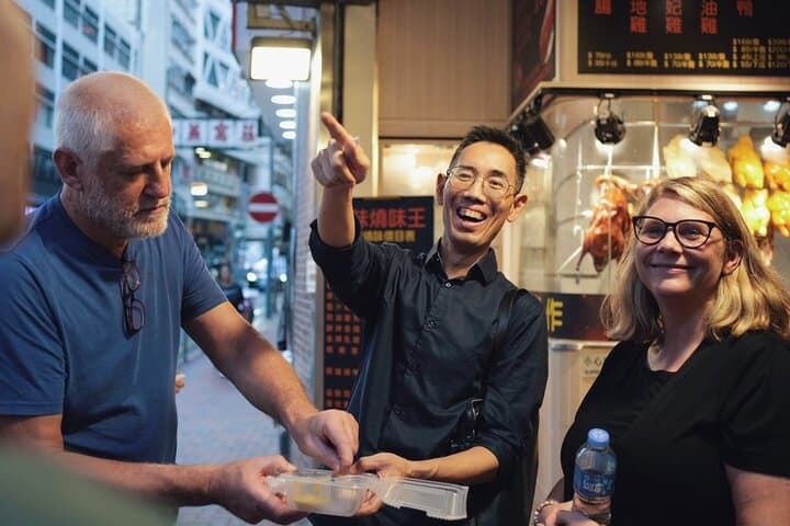 Hong Kong Street Food Tour with Locals - Dim Sum, Wonton & more
