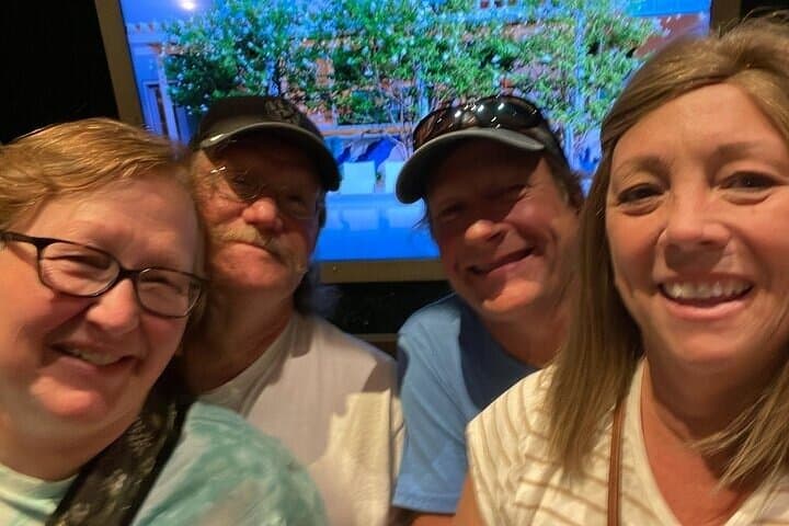 חיפושי אוצרות מטורפים בקופרסטאון, ניו יורק