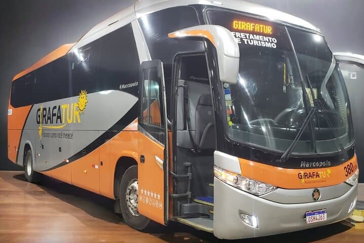שירות הסעות הלוך ושוב בין פורטלזה לג'ריקואקוארה