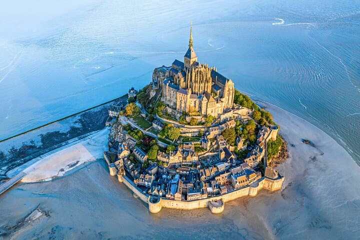 Mont Saint-Michel Island Walking Tour with Audioguide (no ticket)