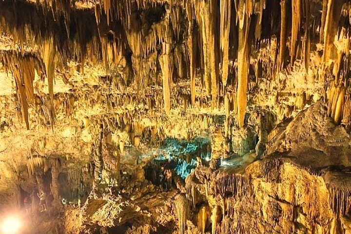 המערות ....מערת דרוגראטי ואגם מליסאני