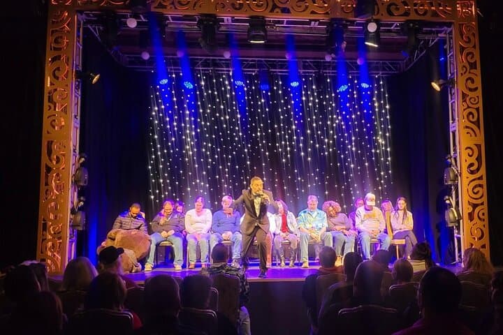 שעת ההיפנוזה הקומית של סטיב פלקון