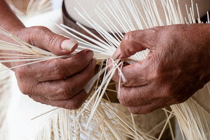 סיור עירוני של חצי יום במנטרה ובמונקריסטי