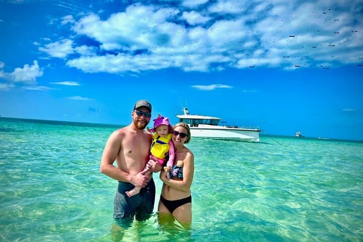 שכירת סירה פרטית באורך 38 רגל - איסלאמורדה עם קפטן עד 13 אנשים