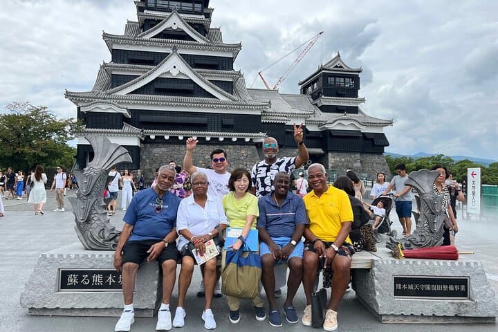 טיול פרטי לקומרמוטו ליום שלם עם מדריך מורשה על ידי הממשלה