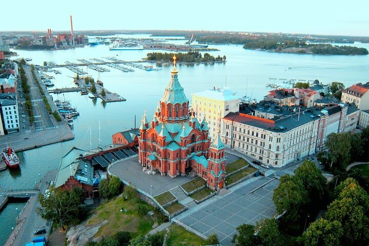 Helsinki and Porvoo Tour with Private Car & Personal Guide