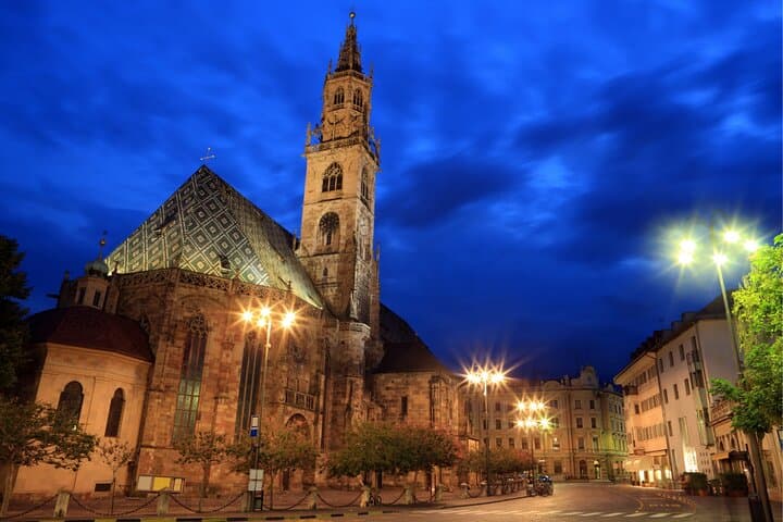 Bolzano Scavenger Hunt and Highlights Self Guided Audio Tour