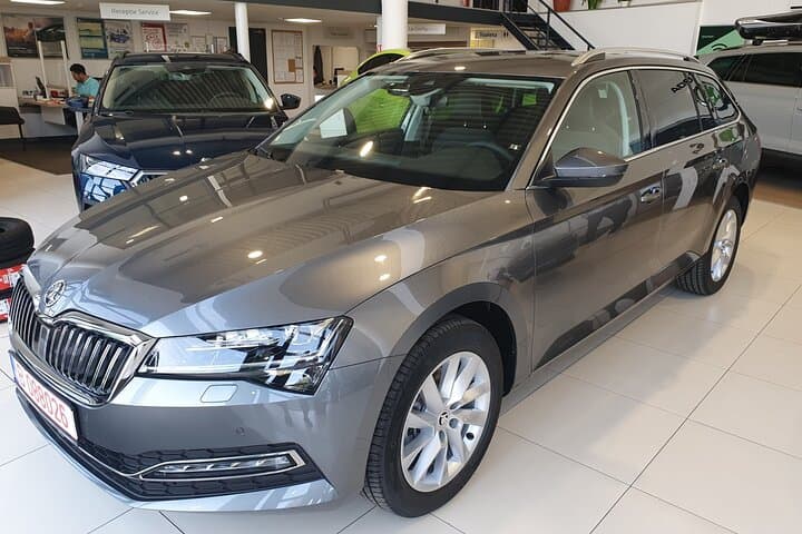 ארד לבוקרשט - העברה פרטית עם מדריך - רכב ונהג