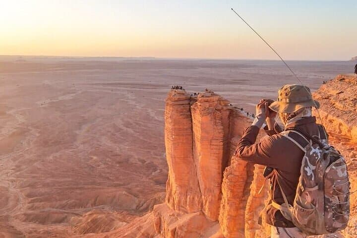 Edge of the World Riyadh Tour with Camel Ride, Bat Cave & Dinner