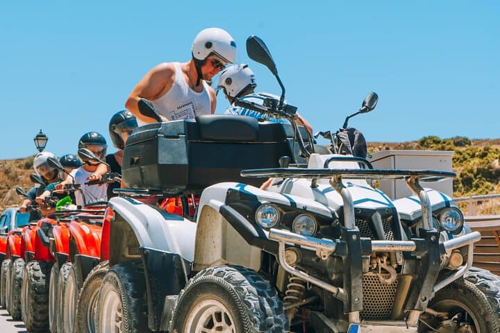 סיור קואד יום מלא בגוזו עם סירה פרטית לגוזו וחזרה