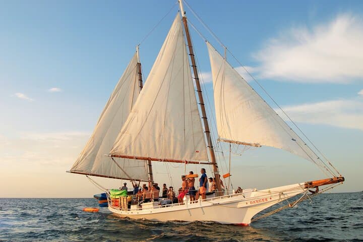 Key West Small-Group Sunset Sail with Wine and Hors d'oeuvres