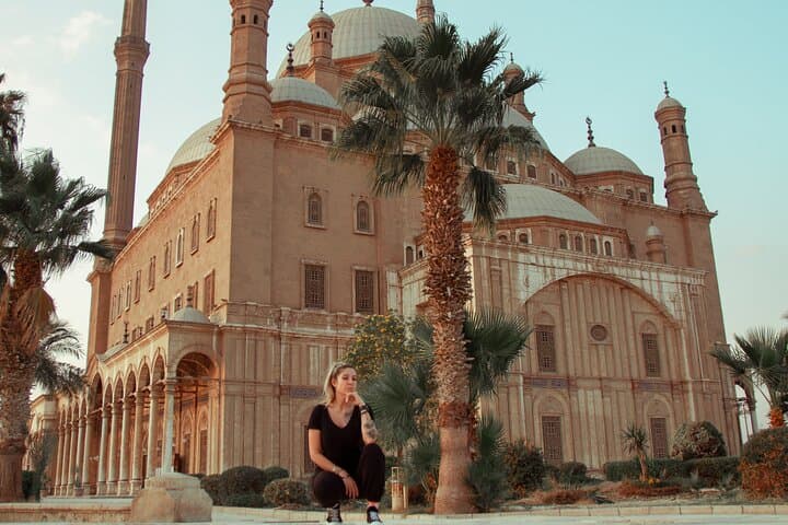 Cairo Private Day Tour to Egyptian Museum Citadel and Khan Khalili Bazaar