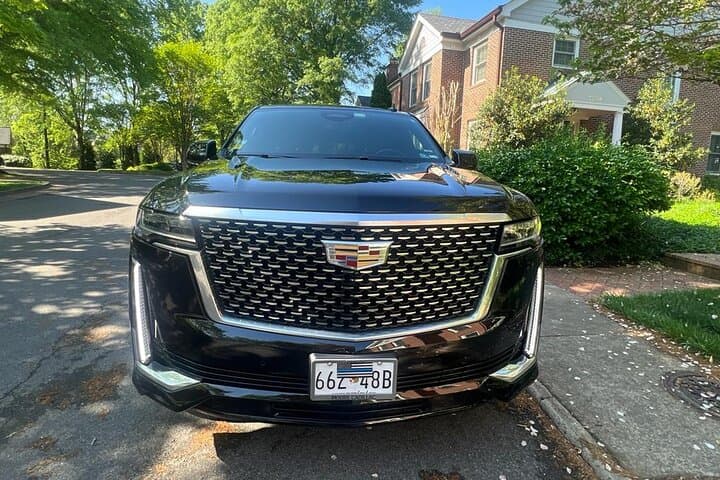 סיור פרטי יום או לילה ברכב שטח יוקרתי בוושינגטון די.סי.