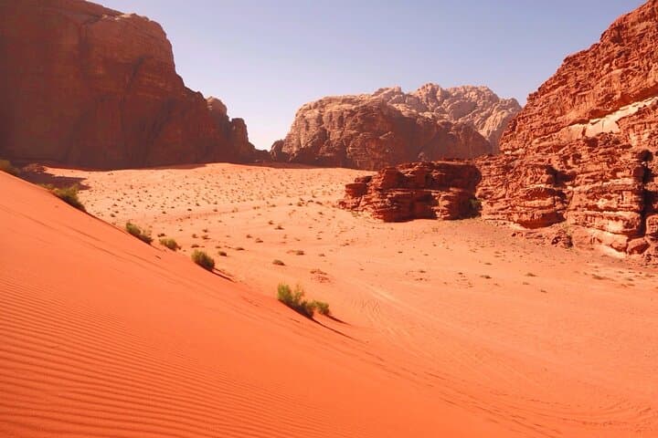 Wadi Rum: Explorer Jeep Tour PASS + Local Food + Optional Stay