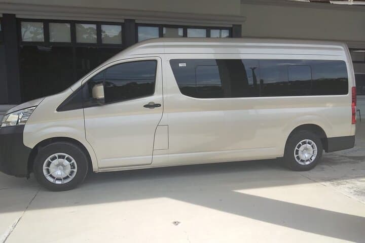 Roatan: Shuttle Service & Transportation