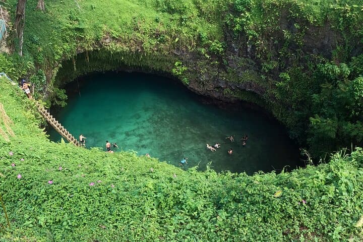 Full-Day Upolu Island Highlights Tour from Apia