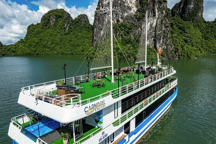 BEST SELLER: Ha Long Bay Luxury Cruise Day Tour - All Inclusive 