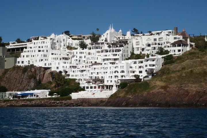 Private Tour for cruisers in Punta del Este with TANGO TOUR
