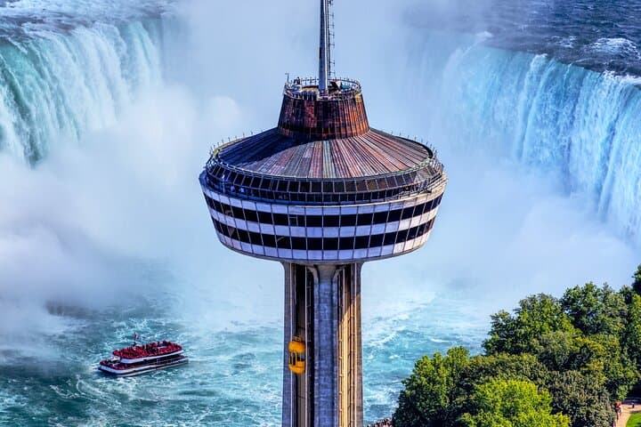 Best of Niagara Falls Canada Premium Tour: Behind Falls and Boat
