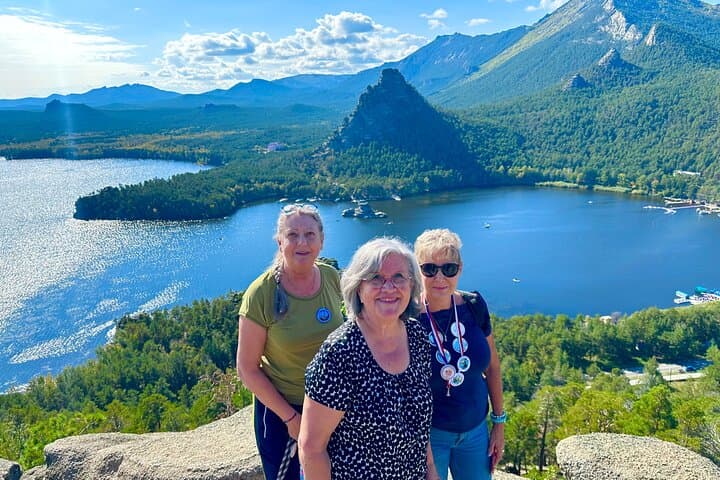 אסטנה: סיור פרטי באואזיס בוראבאי + ארוחת צהריים + איסוף + פעילות בונוס