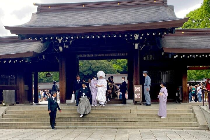 סיור פרטי בטוקיו ליום שלם ברכב מפואר