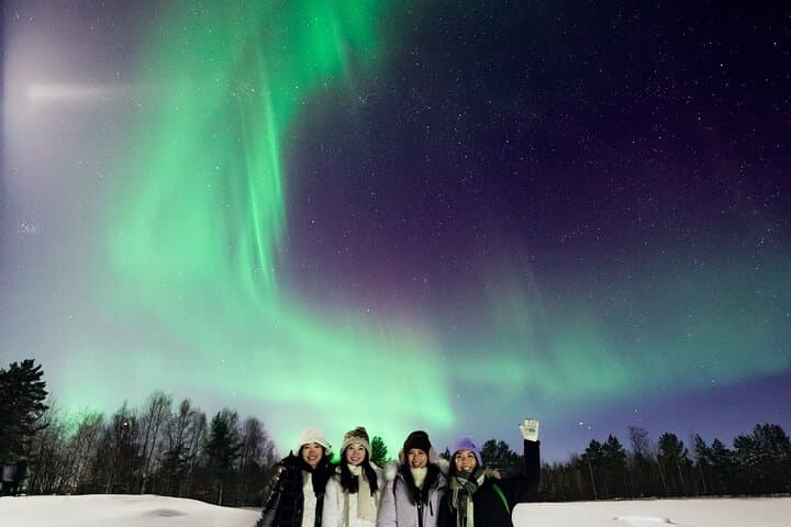 Rovaniemi: Northern Lights Pro Guaranteed - Unlimited Distance