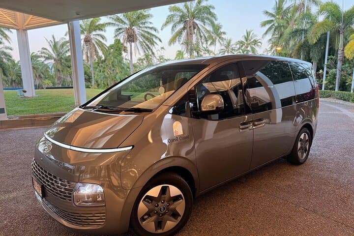 העברת פרטית - נמל התעופה קיירנס למרכז העיר קיירנס וממנו