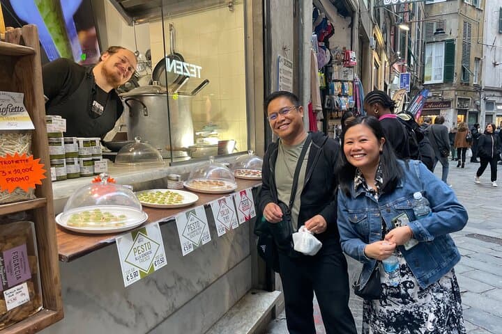 Genoa Food, Wine Tasting & History Walking Tour