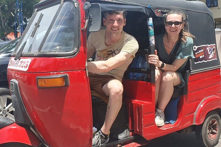 Negombo city tour by Tuk Tuk Hotel Pickup & Guide