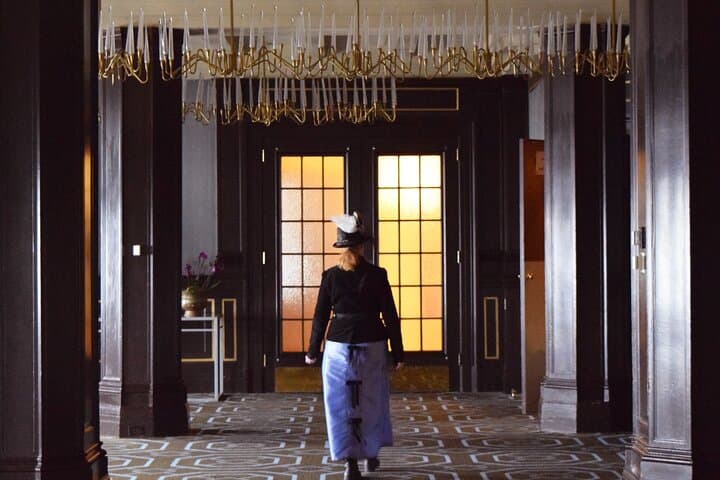 סיור מודרך בשאטו פרונטנק פיירמונט בעיר קוויבק