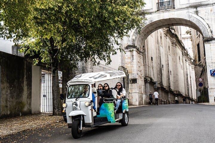 Lisbon Highlights: Private Tuk Tuk Tour Adventure Sightseeing