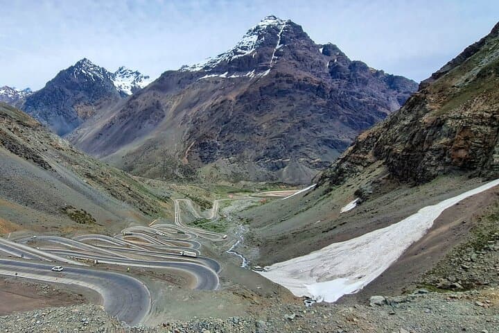 לגונת אינקה ברכס הרי האנדים - ביקור ביקב המקומי עם טעימה כלולה