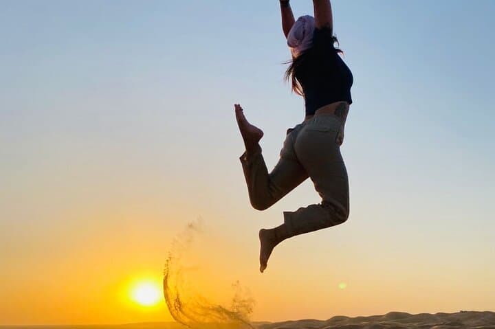 סיור ספארי מדבר בשקיעה בסלאלה (סיור פרטי)