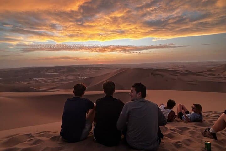 From Ica to Huacachina: Buggy and Sandboarding Tour with Sunset