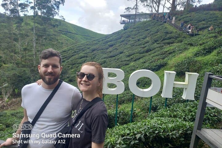 סיור פרטי במערות קאמרון מהעיר איפוה, חבילה ב