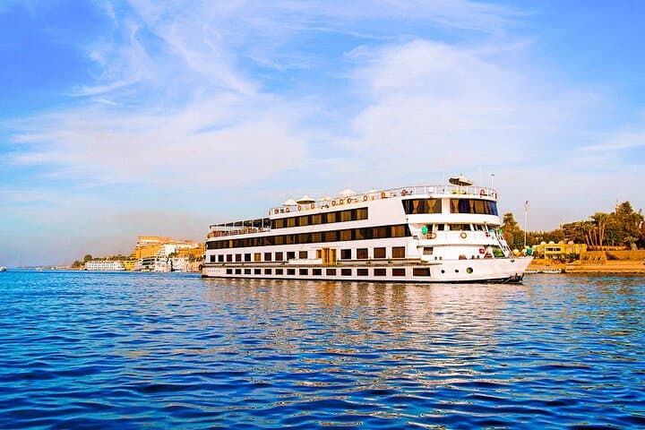 3 Night Nile Cruise from Aswan to Luxor with Private Guided Tours