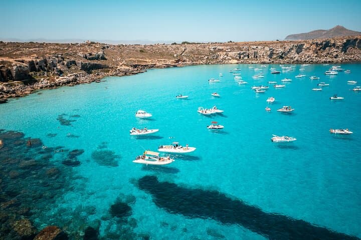 סיור בסירה לאיי אגדי פאוויגנה ולבן מטרפאני