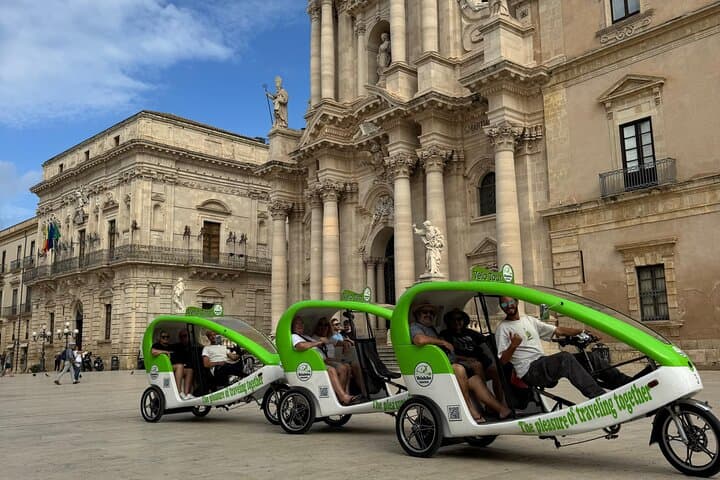 סיור אופניים אקולוגי מודרך עם עצירות לביקור באתרים