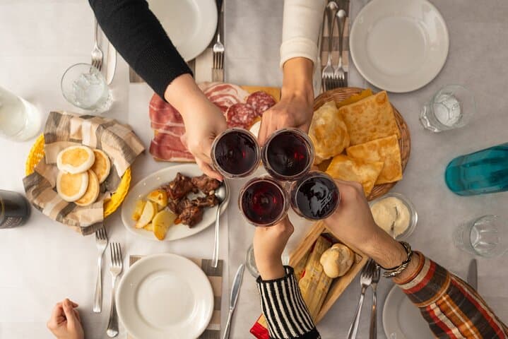 טעם מודנה: סיור אוכל מלא ברגלים של Do Eat Better