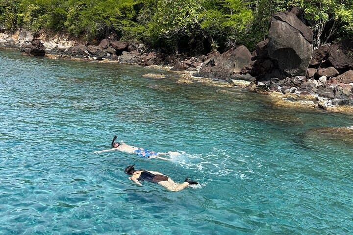 St. Lucia Private Boat to Soufriere:Snorkeling, Sightseeing,Beach